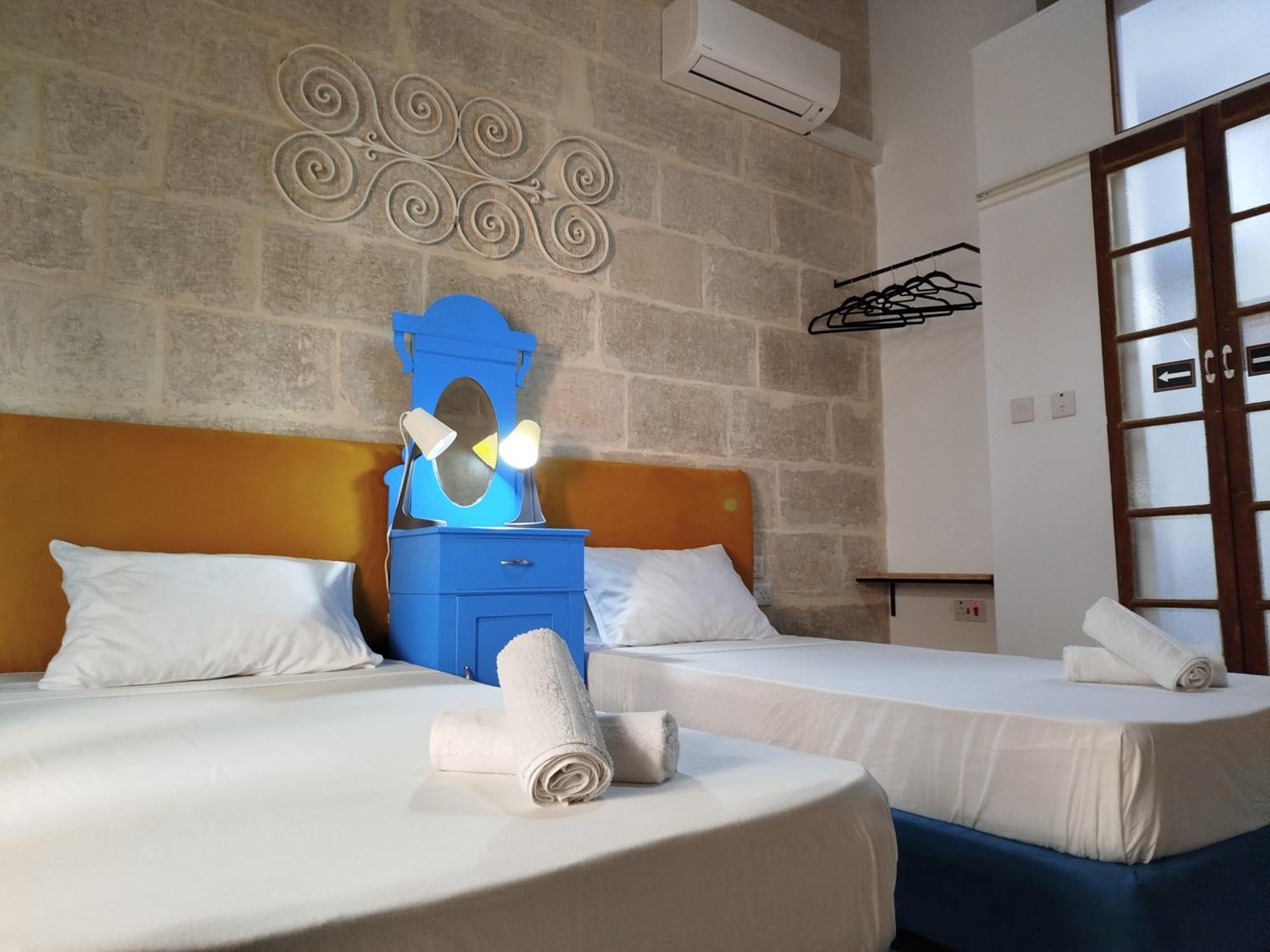 Limestone Sun Suites Sliema Exteriör bild